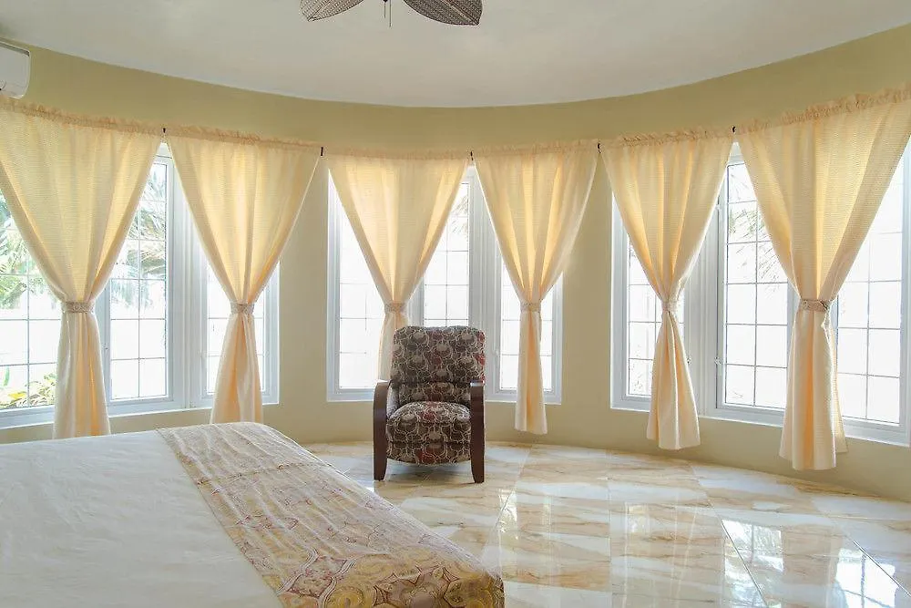 Waters Edge Guest House Montego Bay Jamaica