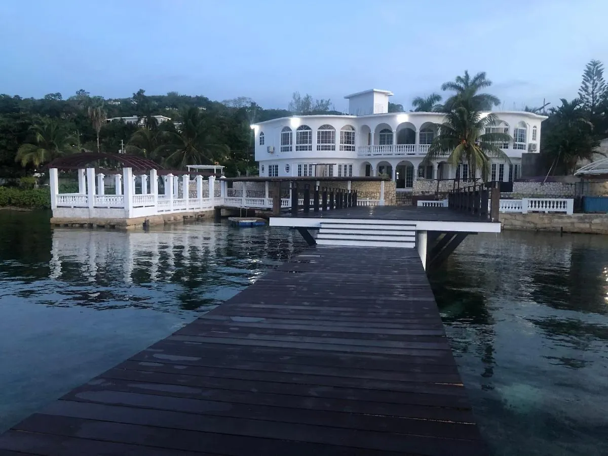 Waters Edge Guest House Montego Bay Jamaica