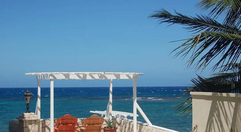 Homestay Waters Edge Guest House Montego Bay