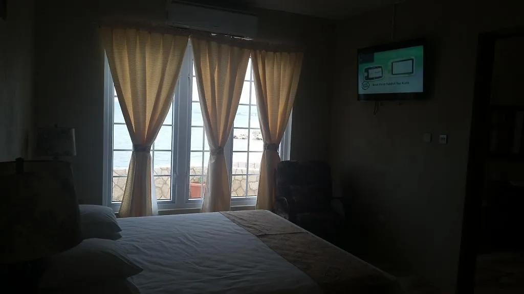 Waters Edge Guest House Montego Bay Jamaica