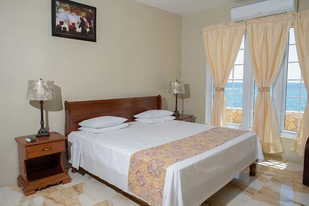 Homestay Waters Edge Guest House Montego Bay Jamaica
