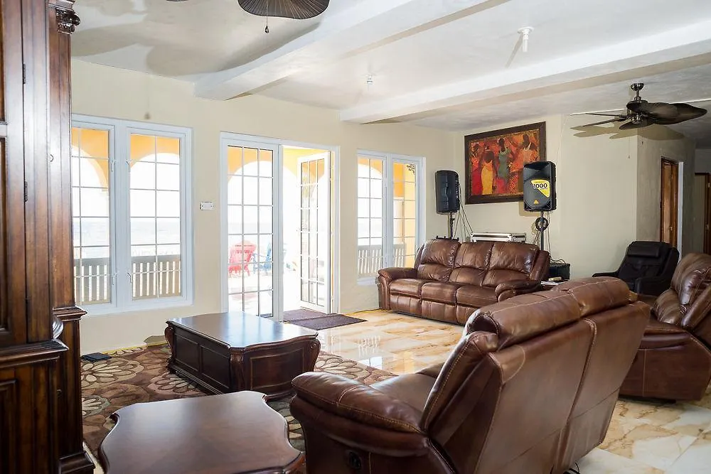 Homestay Waters Edge Guest House Montego Bay Jamaica