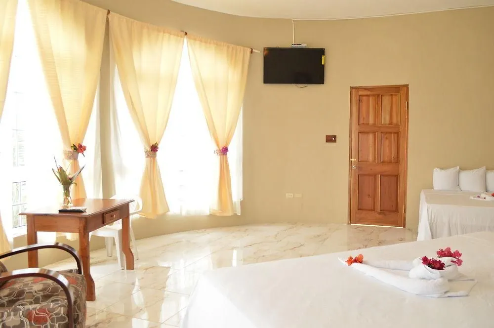 Waters Edge Guest House Montego Bay Homestay