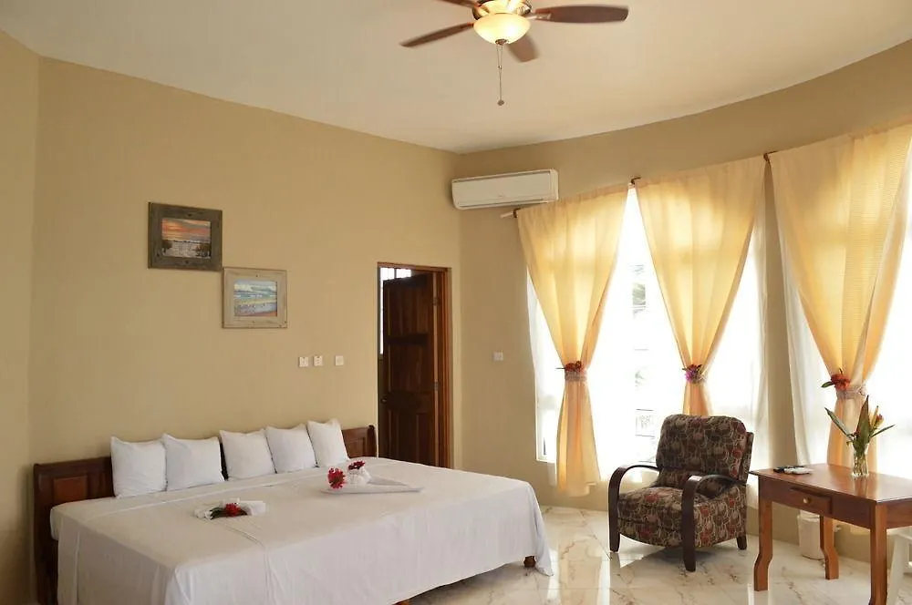 Homestay Waters Edge Guest House Montego Bay