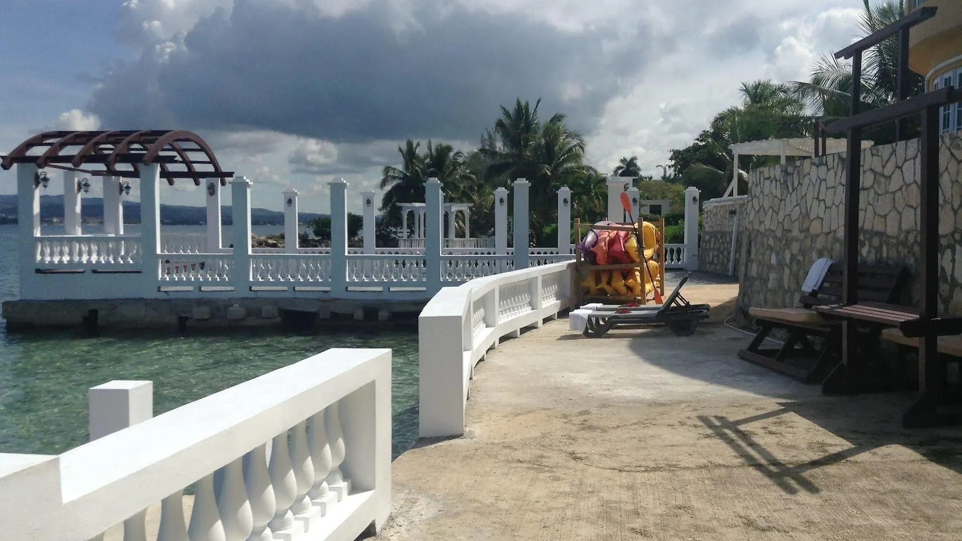 Homestay Waters Edge Guest House Montego Bay